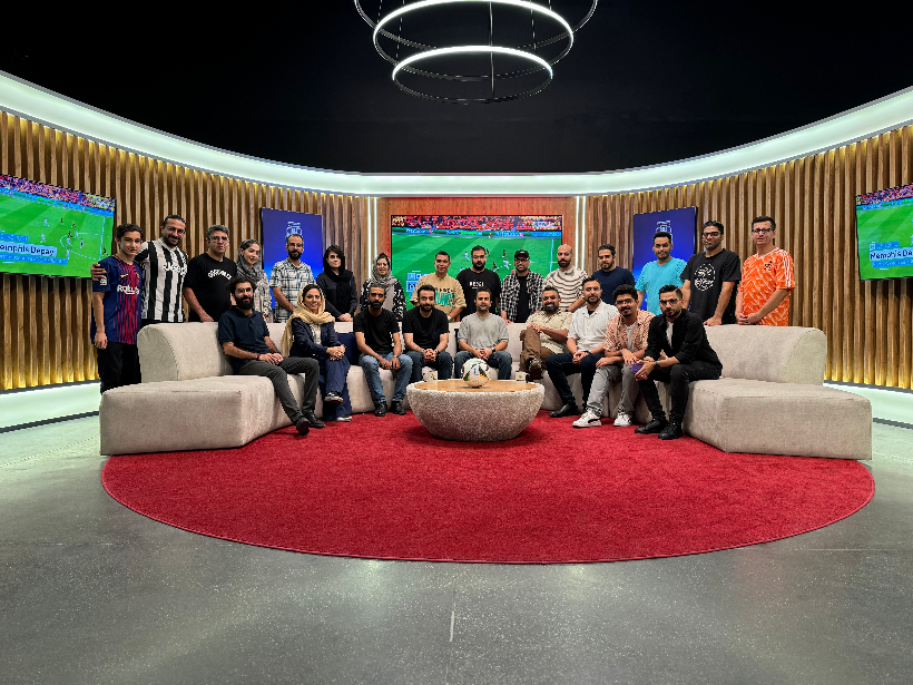 واکنشها به حضور گزارشگر زن خستگیمان را رفع کرد/ خیلی از زنها فوتبالیتر از مردها هستند