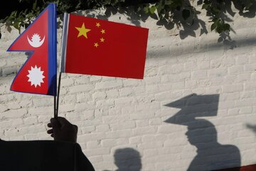 تحلیلگران سیاسی: نپال به چین و هند وابستگی اقتصادی و امنیتی دارد