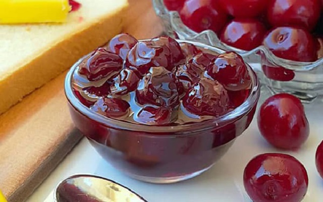 طرز تهیه مربای آلبالو خانگی؛ بدون شکرک و کپک