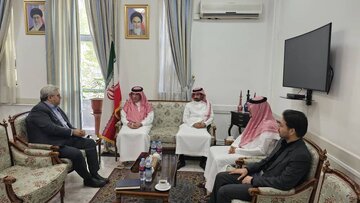 پیگیری آزادی محمد خزائی در ملاقات با سفیر عربستان سعودی در تهران