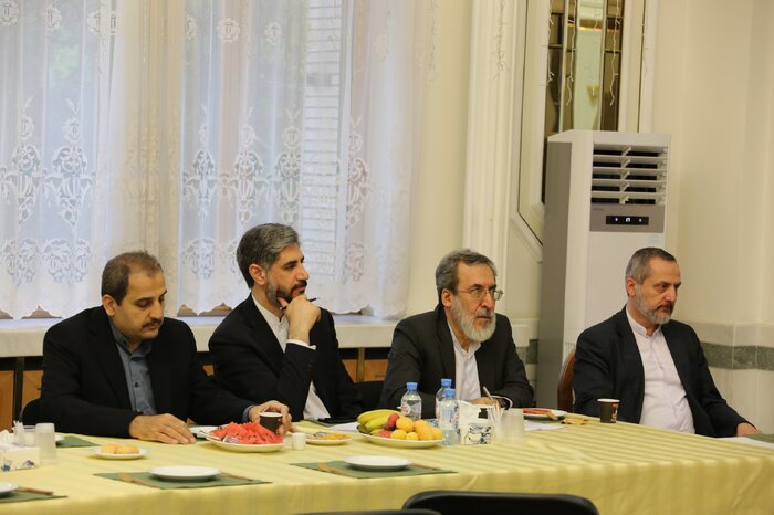 آیتالله اعرافی: مناسبات علمی و معرفتی با کشورهای جهان توسعه یابد