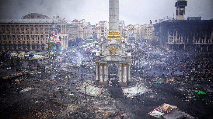 تقابل دوباره روسیه و غرب در زمین گرجستان/گمانهزنیها برای انقلاب رنگی دیگر در تفلیس