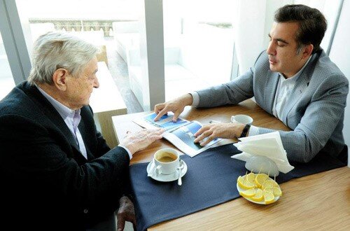 تقابل دوباره روسیه و غرب در زمین گرجستان/گمانهزنیها برای انقلاب رنگی دیگر در تفلیس