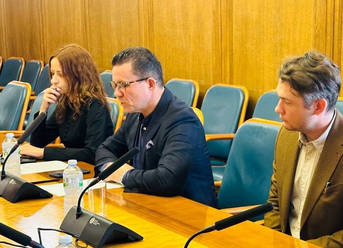 تاکید آیت الله اعرافی بر توسعه روابط ایران و روسیه