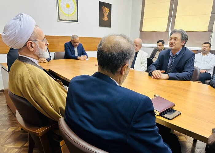 جلوه حقیقی اسلام در جهان ترویج شود