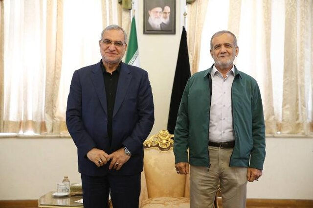 ادامه دیدارها با رئیسجمهور منتخب؛ مردان دولت سیزدهم به پزشکیان گزارش دادند