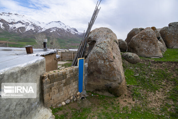 «خورنج» پیرانشهر، شاهکار معماری طبیعت با سنگ های حیرت انگیز