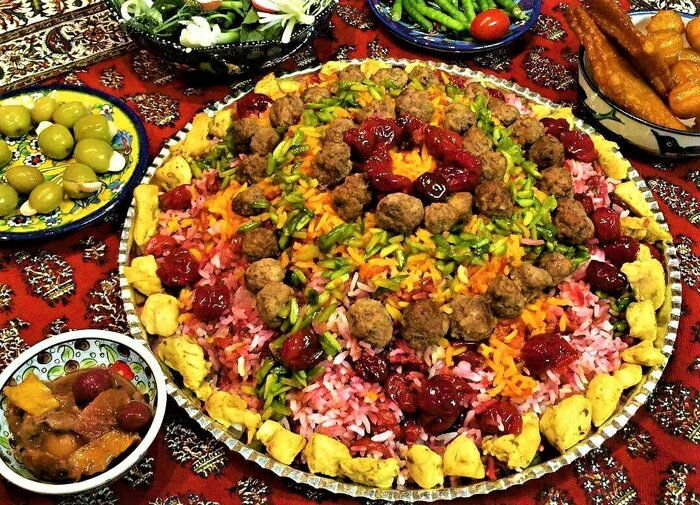 غذاهای مخصوص شب یلدا؛ سفرهای از رنگ و عطر ایرانی