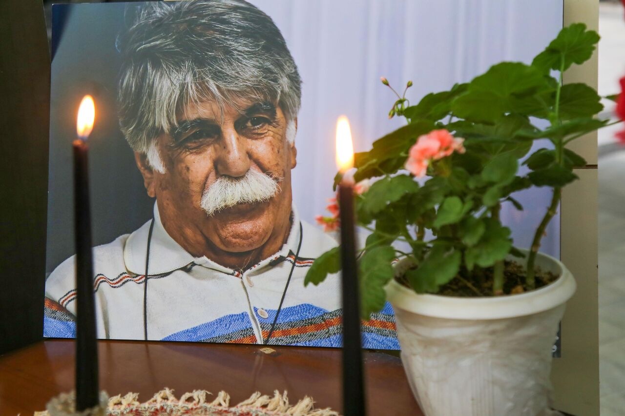 پیکر پیشکسوت نگارگری در قطعه نام آوران تبریز به خاک سپرده شد پیکر پیشکسوت نگارگری در قطعه نام آوران تبریز به خاک سپرده شد