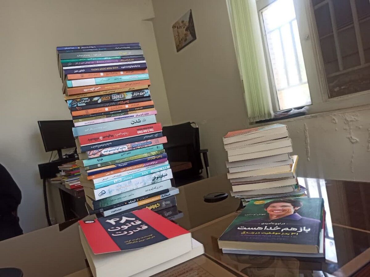 ۸۵۰ جلد کتاب به کتابخانههای عمومی تربتحیدریه اهدا شد ۸۵۰ جلد کتاب به کتابخانههای عمومی تربتحیدریه اهدا شد