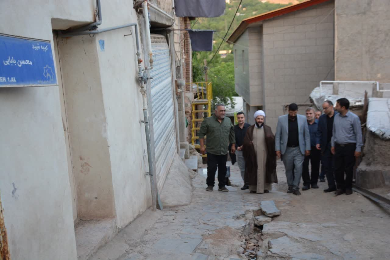 دیدار امام جمعه رودبار قصران با خانواده معظم شهدا