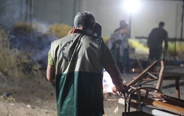 جهاد شبانه روزی برای خدمت‌رسانی به زائران اربعین حسینی ادامه دارد