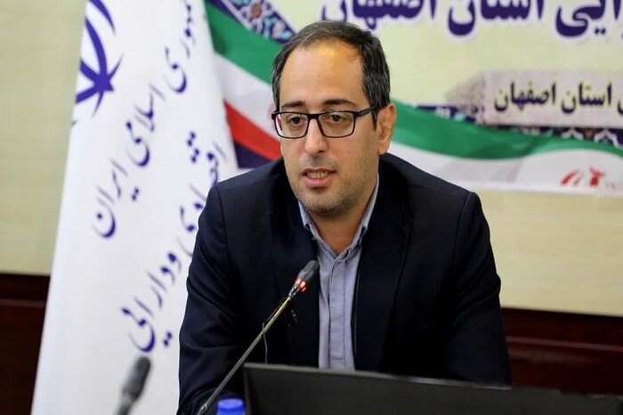سایهسنگین دیوانسالاری بر قامت اقتصاد اصفهان؛ چالش تمرکزگرایی و رویش امید در پناه سرمایه