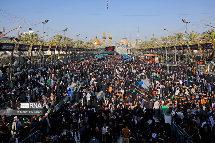 وزیر کشور: ماندگاری زائران اربعین در کشور عراق بیش از هفت روز نباشد