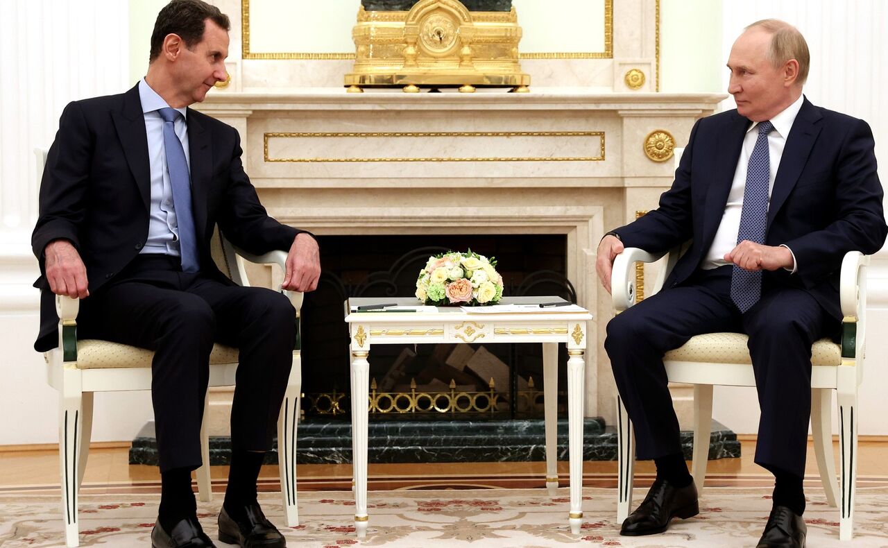Ситуация в регионе имеет тенденцию к обострению, заявил Путин на встрече с Асадом