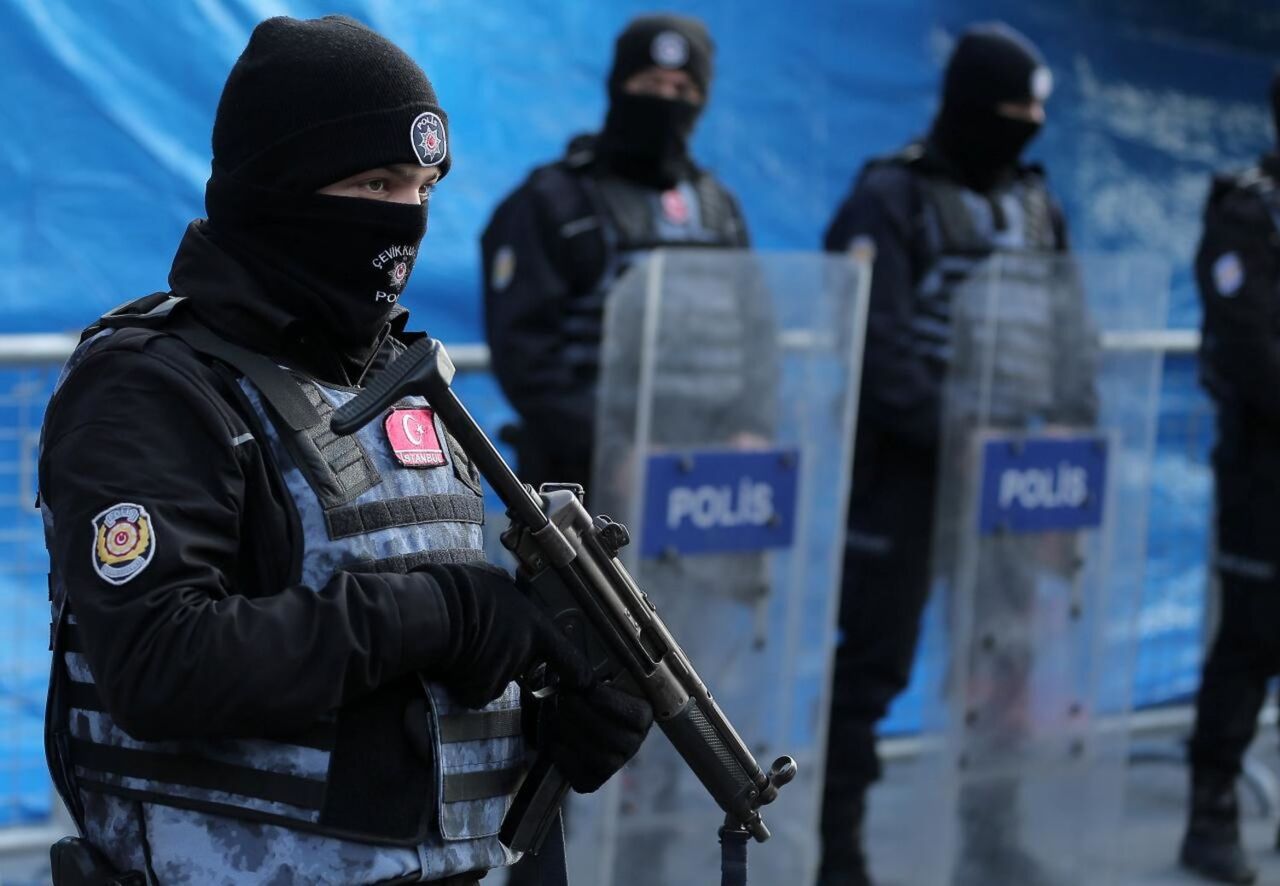 Türkiye'de DAEŞ bağlantılı oldukları şüphesiyle 72 kişi tutuklandı