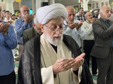 امام‌جمعه نوشهر: نظام جمهوری اسلامی به برکت مقاومت مردم حفظ شده است