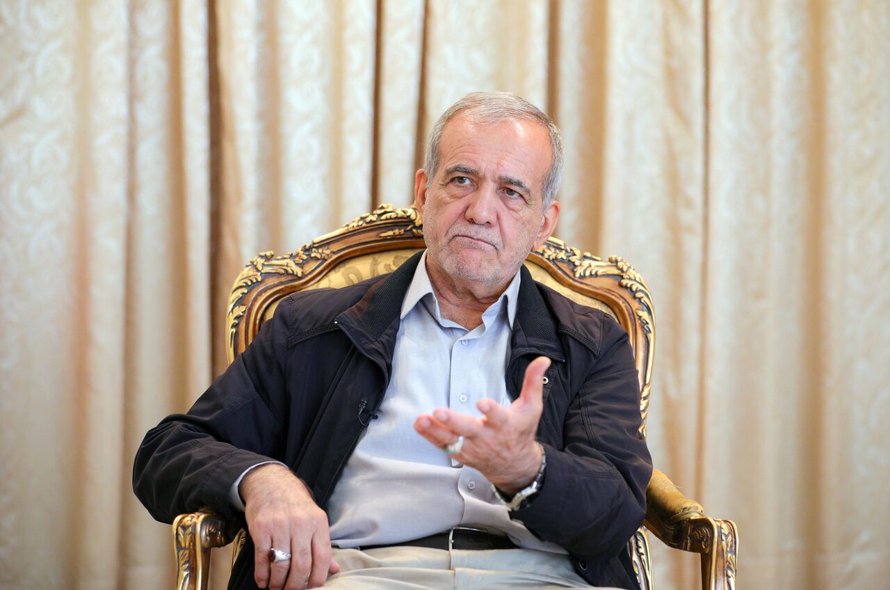 Pezeshkian terms solving economic issues priority of government