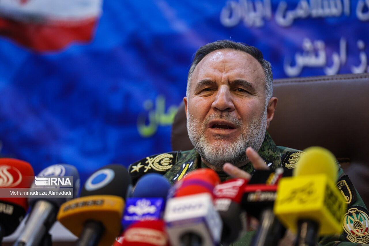 Smartification of Iranian borders underway: Cmdr.