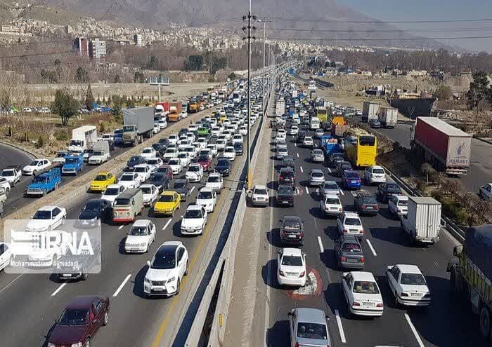 ترافیک سنگین در برخی مقاطع محور هراز و آزادراه قزوین- کرج- تهران