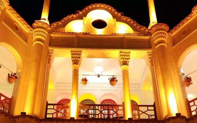 باغ فتح آباد کرمان، دلبری معماری و انعکاس آب