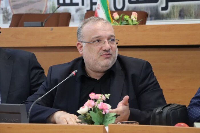 نماینده مجلس: برای ۱۵ هزار بیکار مراغه باید کار ایجاد کنیم