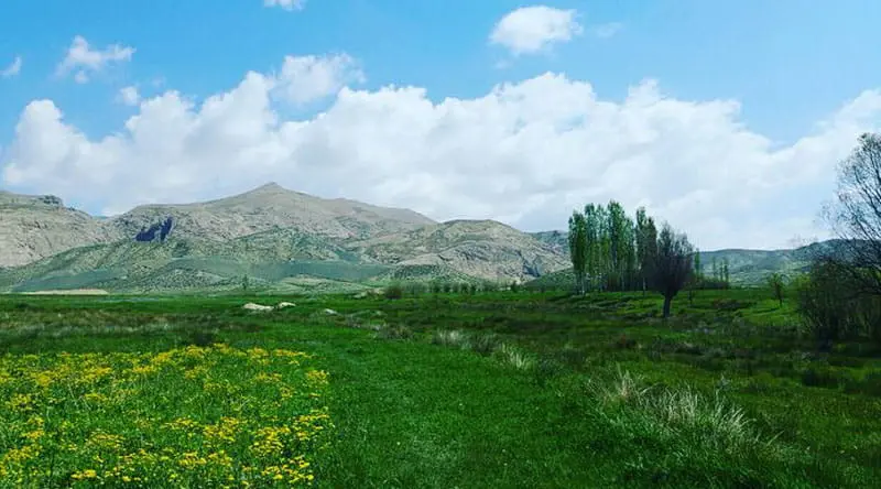 مکانهای دیدنی جاده فیروزکوه؛ از تنگه واشی تا دریاچه لزور