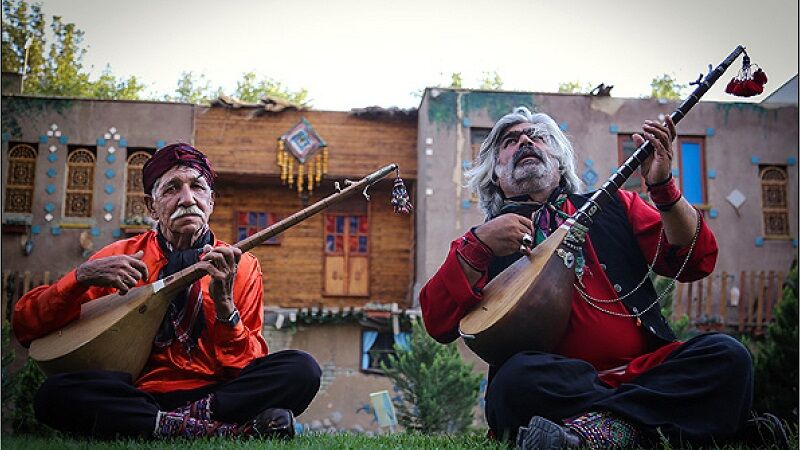 روح زندگی در سرپنجه‌های خنیاگران خراسان