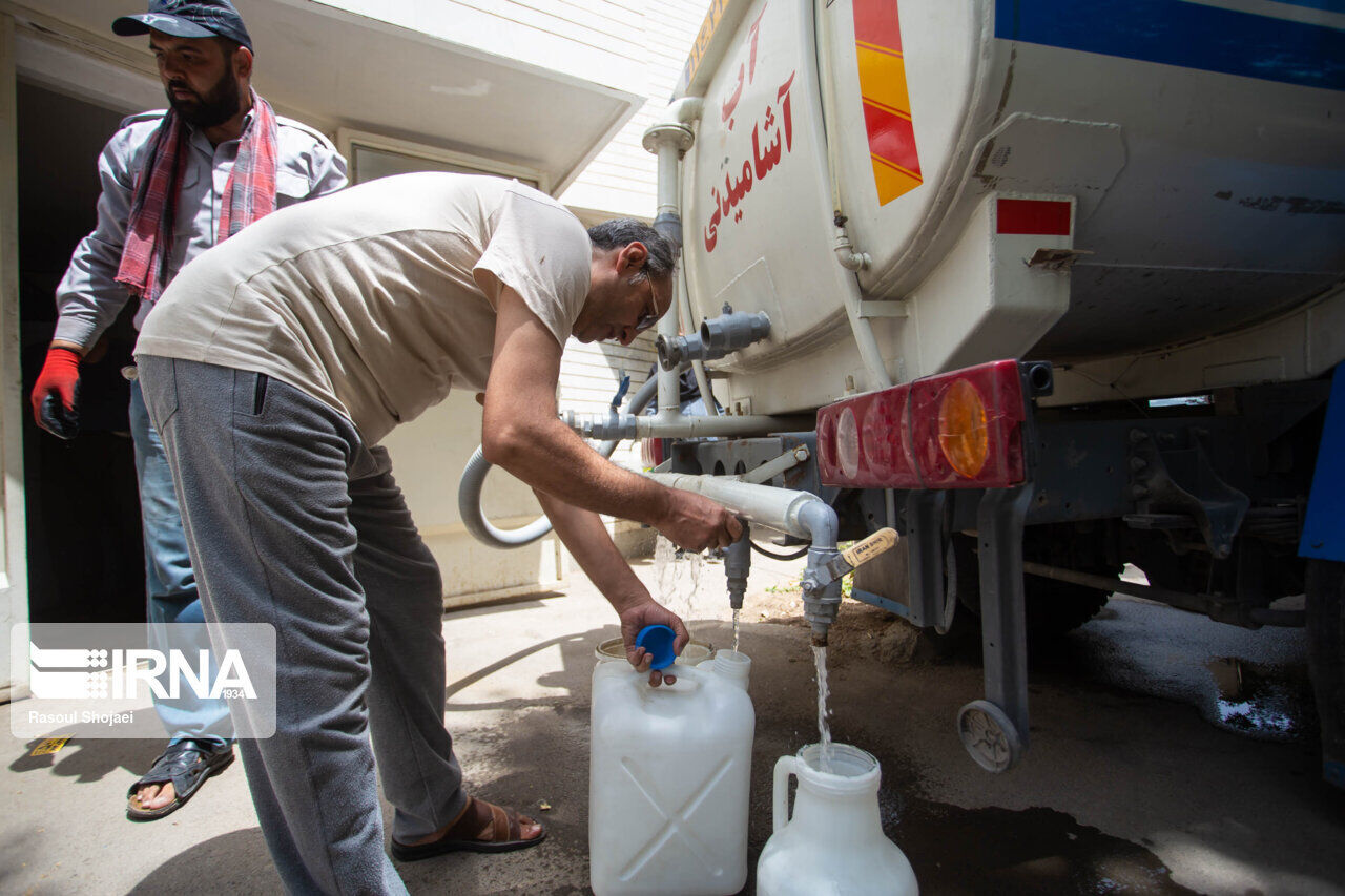 آب شرب ۴۵۳ روستای خراسان جنوبی با تانکر تامین میشود آب شرب ۴۵۳ روستای خراسان جنوبی با تانکر تامین میشود