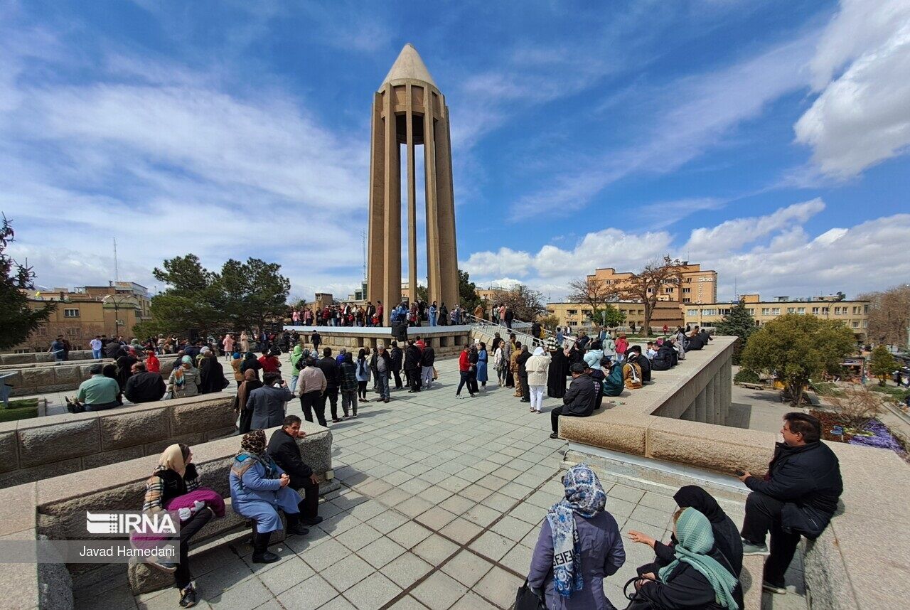 دمای ۴۱ درجه در راه همدان