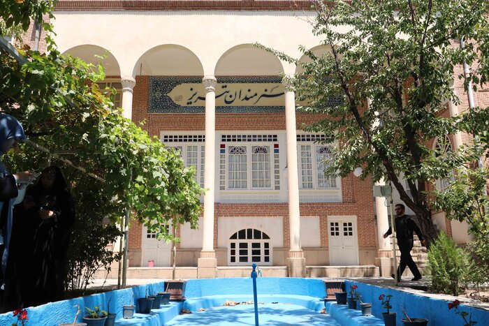 پرسه در کوچههای مشروطه