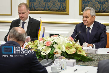 Le secrétaire du Conseil de sécurité russe, Sergei Shoigu, rencontre le secrétaire du Conseil suprême de sécurité nationale iranien à Téhéran 