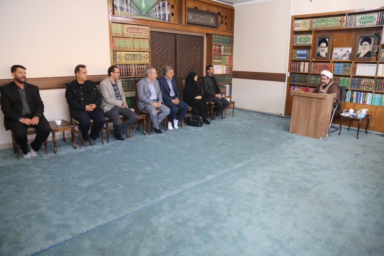 امام جمعه تبریز: سازمان بهزیستی موجب جلوگیری از آسیبهای اجتماعی شده است امام جمعه تبریز: سازمان بهزیستی موجب جلوگیری از آسیبهای اجتماعی شده است