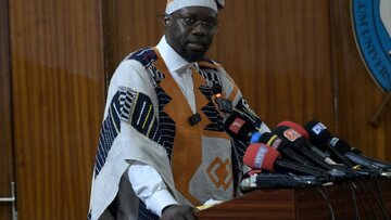 Le Premier ministre du Sénégal critique une école française d’avoir interdit le voile islamique