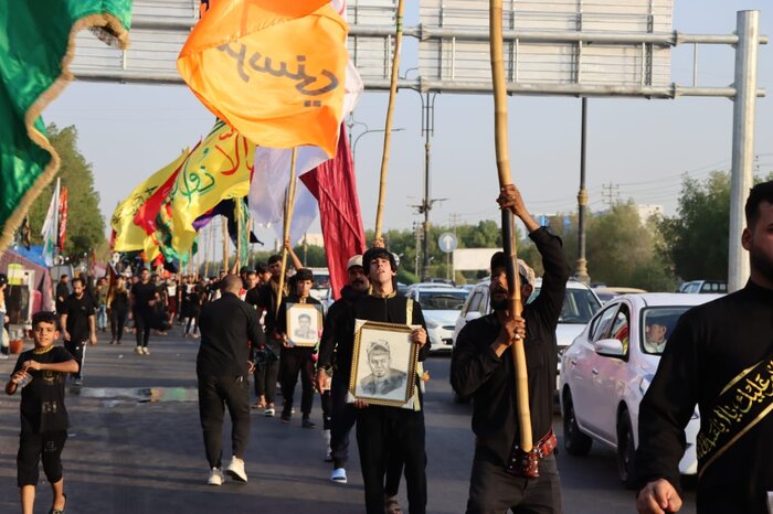 موکب فرهنگی «هیئت امام خمینی (ره)» از بصره راهی کربلا شد