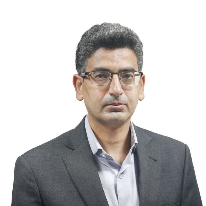 کسی به فکر چشمان نگران جامعه نیست؛ خبرنگاران خسته از وعده‌های تکراری