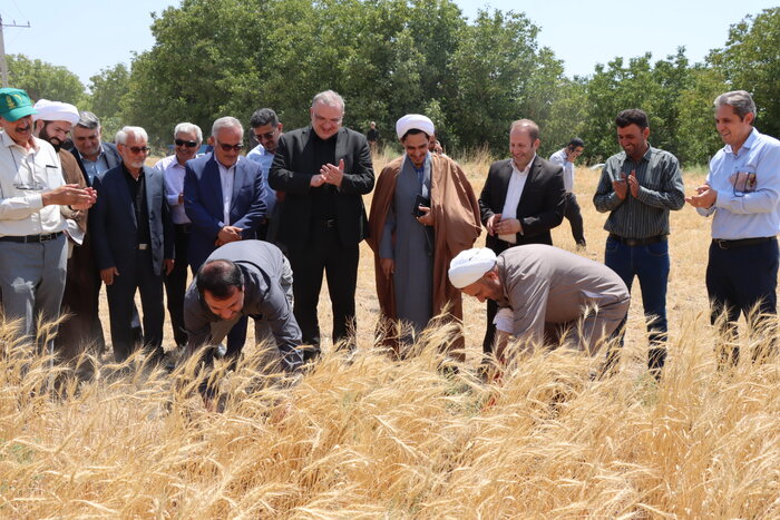 انتخاب مراغه و عجبشیر به عنوان الگوی نقشآفرینی تعاونیهای روستایی کشور