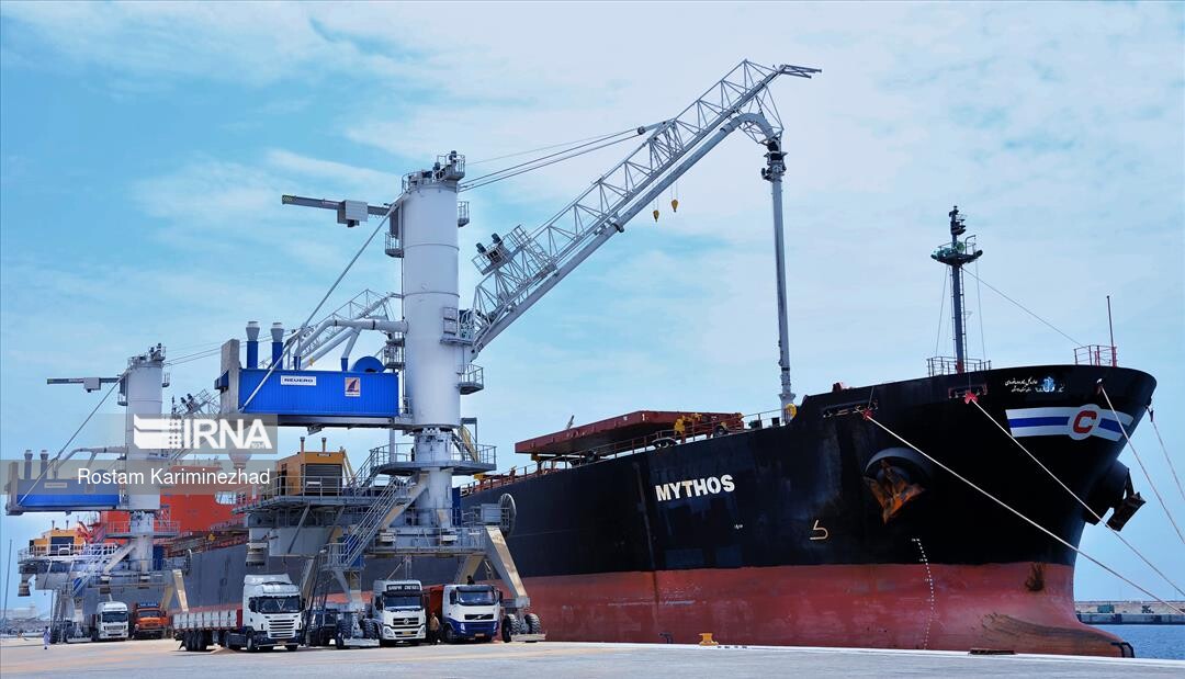 هدفگذاری سرمایهگذاری ۶۰ همتی بخش خصوصی در بنادر کشور