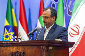 Ceremonia de clausura de la 1ª cumbre de simulación de ministros de economía de los BRICS