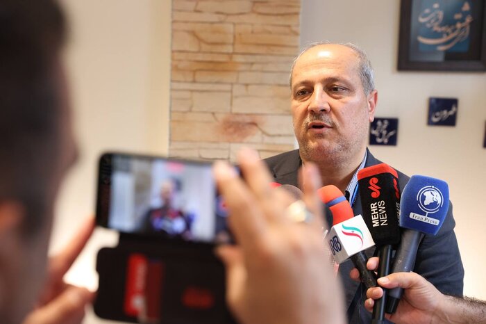 تلنگر به مدیران غیر «اصولی» در روز دلتنگی مرد پرتغالی برای تراکتوریها