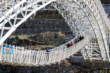 Inauguration d’un pont piéton touristique dans la province d’Ardabil