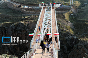 Inauguration d’un pont piéton touristique dans la province d’Ardabil