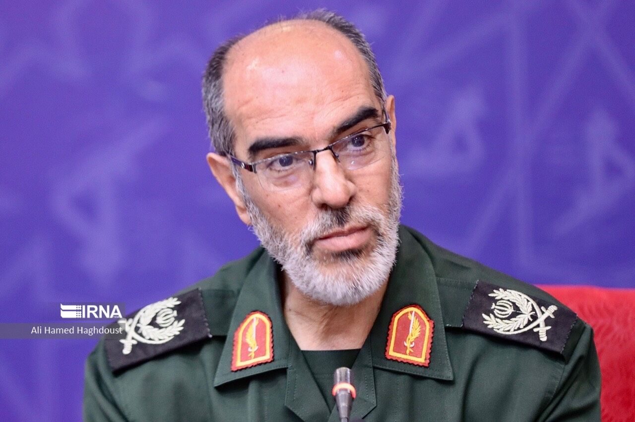 فرمانده سپاه عاشورا: رهبر انقلاب آرامش در جامعه و اعتماد جهانی ایجاد کرده اند فرمانده سپاه عاشورا: رهبر انقلاب آرامش در جامعه و اعتماد جهانی ایجاد کرده اند