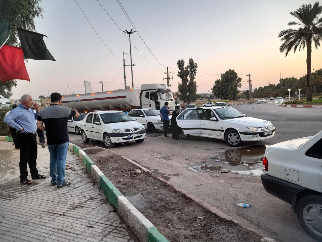 ورودی شهر قصرشیرین برای تردد خودروهای زائران باز شد 