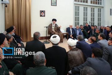 Le Leader reçoit les organisateurs du Congrès national des Martyrs de la province de Kohguiluyeh et Boyer Ahmad