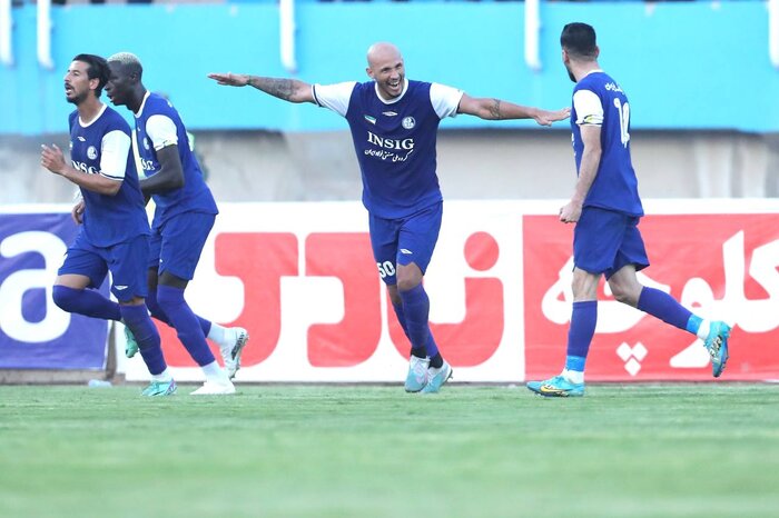 اتفاقات نگرانکننده در فصل نقل و انتقالات؛ خارجیها ارزانتر از بازیکنان ایرانی!