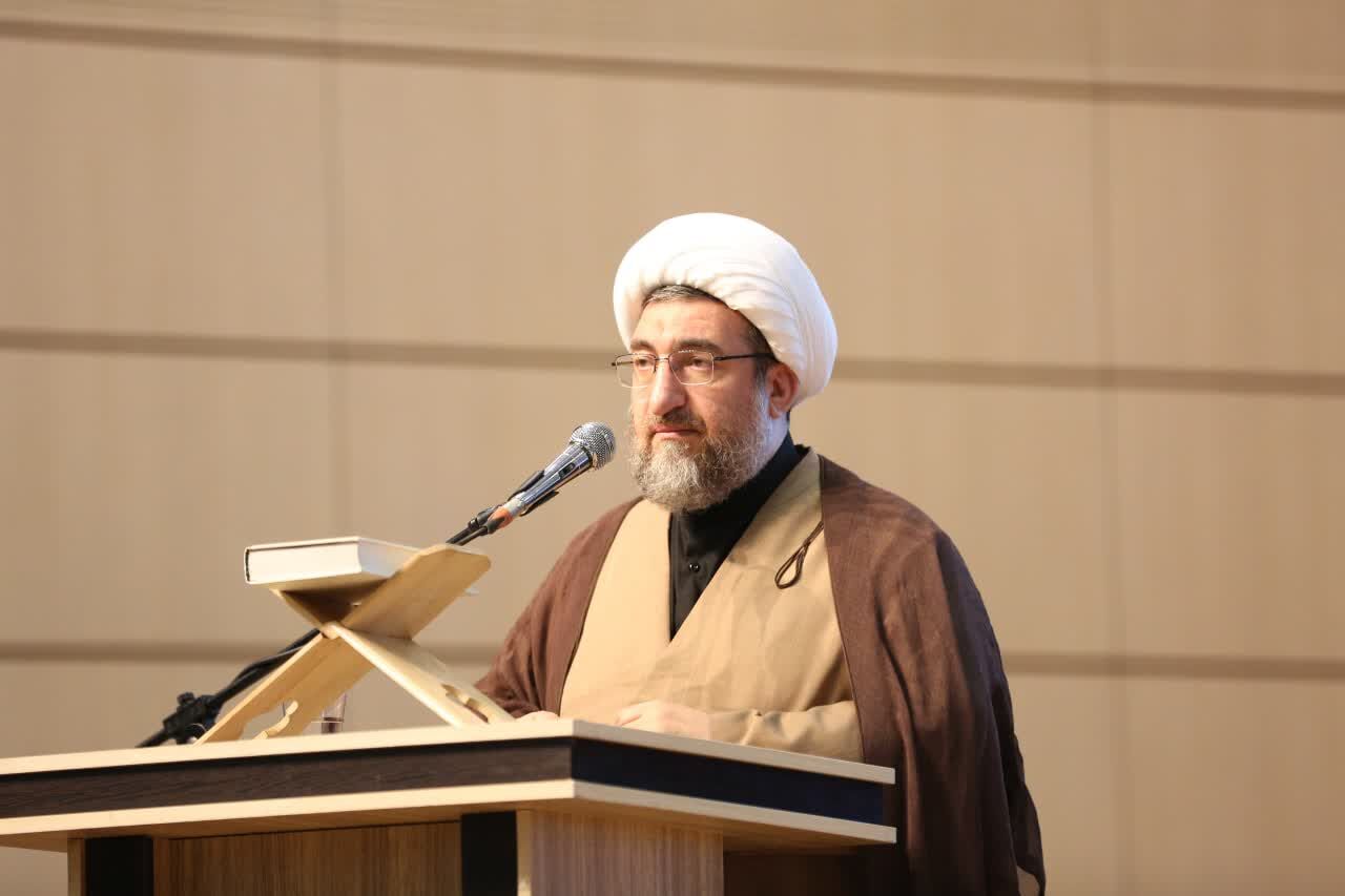 بزرگداشت شهدا یادآور اهمیت عمل صالح است بزرگداشت شهدا یادآور اهمیت عمل صالح است