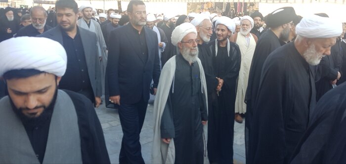 پیکر همسر آیتالله شبیری زنجانی در حرم حضرت معصومه(س) به خاک سپرده شد