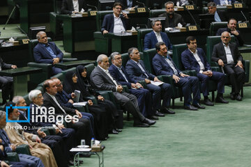 Pezeshkian à l’Assemblée d’Iran pour défendre ses ministres proposés