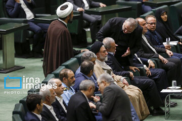 Pezeshkian à l’Assemblée d’Iran pour défendre ses ministres proposés